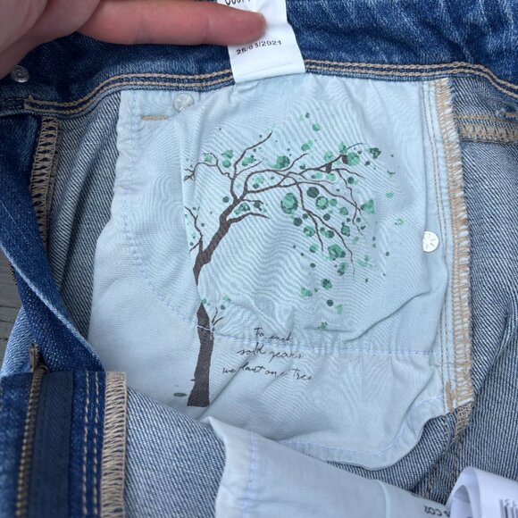 Raffaello Rossi Yasi Premium Denim Shorts - Picture 8 of 8